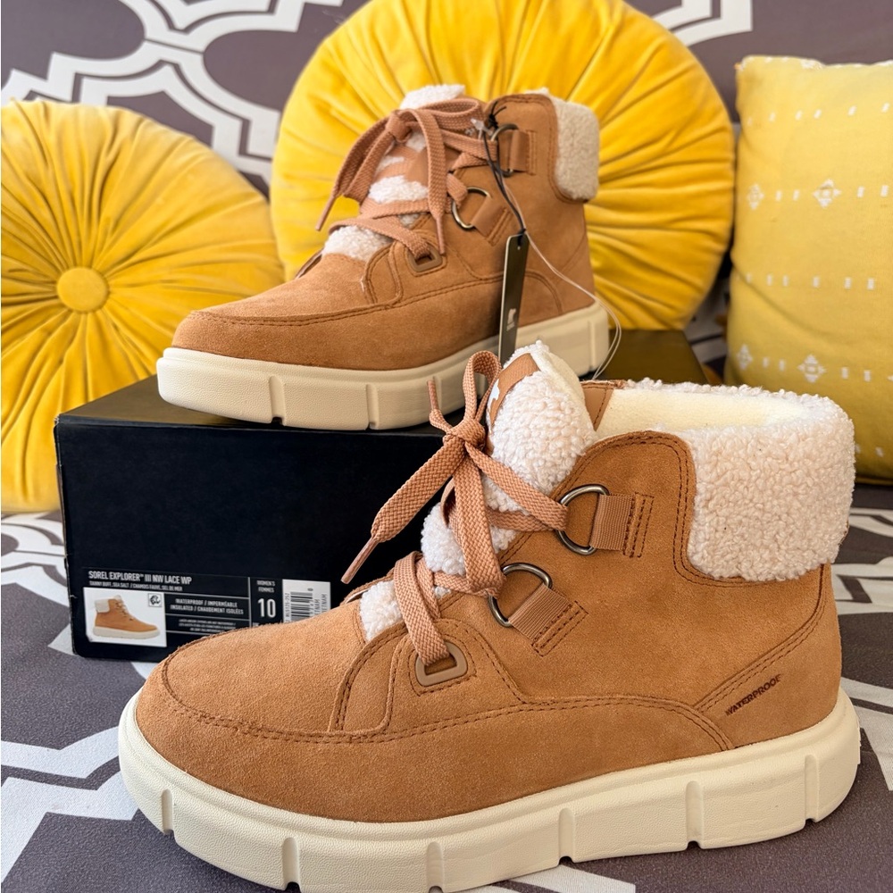 Women's SOREL EXPLORER™ III NW Lace-Up Ankle Boots